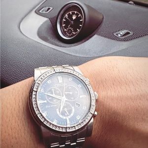 Meet your Posher, Adrian